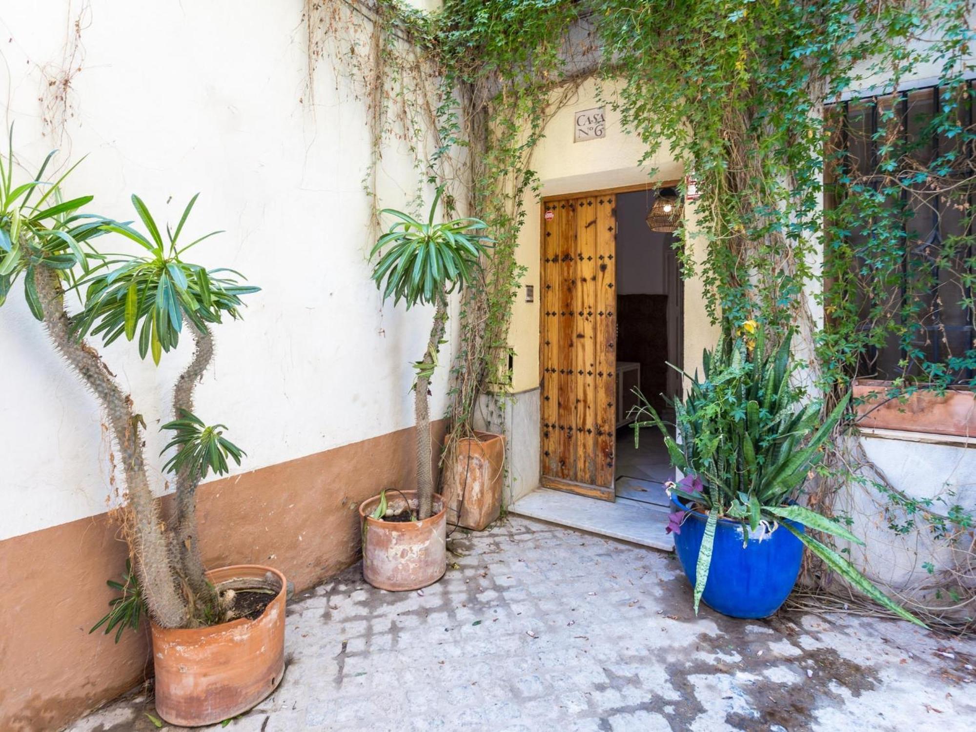 Casa Puerta De Carmona * Sevilla